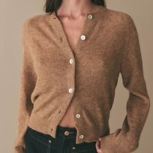 ISO 🔦 Doen Petra Cardian Small